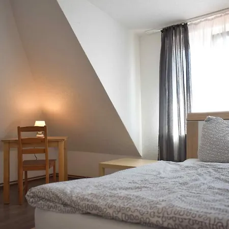 Gruppenhaus Bis 12 Personen شقة *