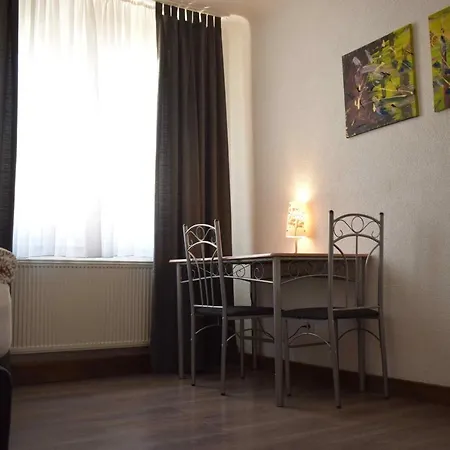 Gruppenhaus Bis 12 Personen شقة